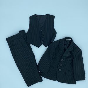 Tots Fifth Avenue 3 Pcs Stripe Suit Size 6M